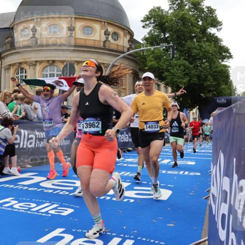 29.06.2025 - hella hamburg halbmarathon Strokosch-Dieckow http://msf.ph/oto/8287810 29.06.2025 10:48:32 Ziel 1163, 1176, 2213, 4553, 5421, 9262, 9538, 10000, 10859, 10860, 11451, 11579, 12149, 12690, 12840, 13962, 14033, 14511, 14990, 15573, 15808, 15917, 17395, 17855, 18251, 18790, 18815, 18923 meine-sportfotos.de