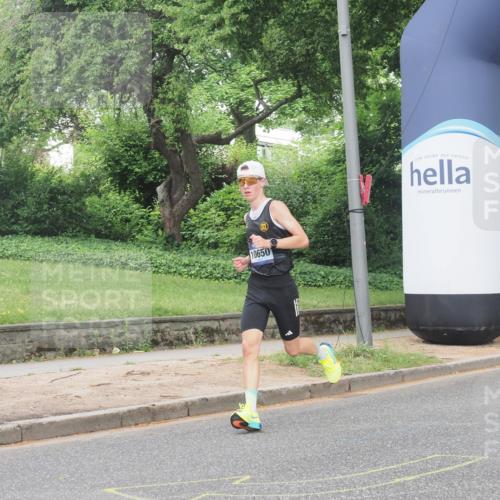 29.06.2025 - hella hamburg halbmarathon KatJ http://msf.ph/oto/8287819 29.06.2025 10:12:04 Zwischen KM18-KM19  meine-sportfotos.de