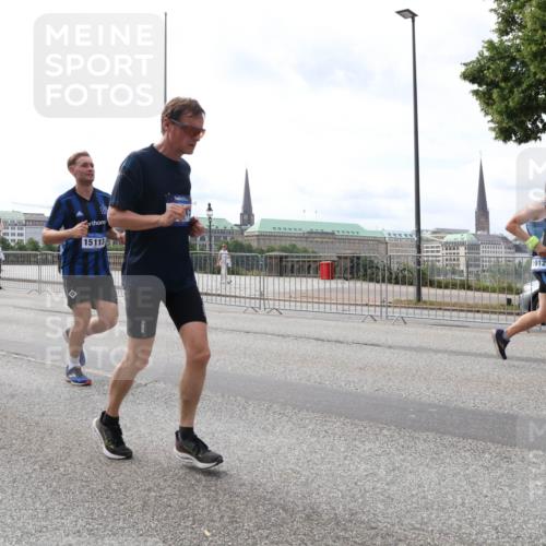 29.06.2025 - hella hamburg halbmarathon Lena Gebhardt http://msf.ph/oto/8287834 29.06.2025 10:21:01 Lombardsbrücke 15913, 1830, 15113, 19124, 1912, 1028, 1266, 1658, 2053, 2101, 2325, 2383, 2834, 2923, 2945, 2956, 2986, 3161, 3247, 3453, 3781, 3813, 4082, 4288, 4350, 4422, 4754, 4869, 5041, 5061, 5625, 5767, 6275, 6308, 6608, 7228, 7608, 8113, 8724, 8726, 8844, 8940, 9005, 9011, 9108, 9236, 9501, 9981, 10050, 10350, 10585, 10602, 11100, 11145, 11698, 11995, 12175, 12694, 12844, 13057, 13508 meine-sportfotos.de