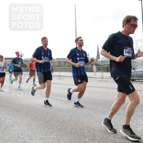 29.06.2025 - hella hamburg halbmarathon Lena Gebhardt http://msf.ph/oto/8287910 29.06.2025 10:21:02 Lombardsbrücke 15913, 202, 5113, 18305, 8724, 10585, 2945, 14615, 1028, 1266, 1658, 2053, 2101, 2325, 2383, 2834, 2923, 2945, 2956, 2986, 3161, 3247, 3453, 3781, 3813, 4082, 4288, 4350, 4422, 4754, 4869, 5041, 5061, 5625, 5767, 6275, 6308, 6608, 7228, 7608, 8113, 8724, 8726, 8844, 8940, 9005, 9011, 9108, 9236, 9501, 9981, 10050, 10350, 10585, 10602, 11100, 11145, 11698, 11995, 12175, 12694, 12844, 13057, 13508 meine-sportfotos.de