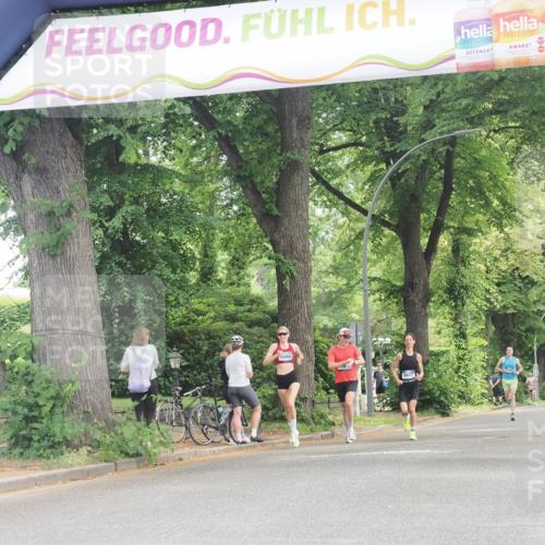 29.06.2025 - hella hamburg halbmarathon KatJ http://msf.ph/oto/8287979 29.06.2025 10:12:16 Zwischen KM18-KM19  meine-sportfotos.de
