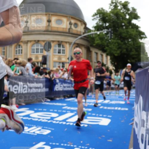 29.06.2025 - hella hamburg halbmarathon Strokosch-Dieckow http://msf.ph/oto/8288017 29.06.2025 10:48:35 Ziel 1163, 1176, 2213, 4553, 5421, 9538, 10000, 10859, 10860, 11579, 12149, 12690, 13962, 14033, 14511, 15384, 15573, 15808, 15917, 17127, 17395, 18251, 18815 meine-sportfotos.de