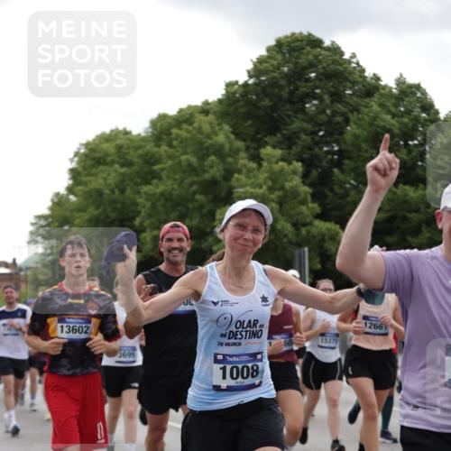 29.06.2025 - hella hamburg halbmarathon Jannik Wohlers http://msf.ph/oto/8288028 29.06.2025 10:35:47 Lombardsbrücke 1008, 1010, 1102, 1183, 1775, 1780, 1835, 2520, 2870, 3401, 3404, 3699, 3741, 3877, 4245, 4326, 4937, 5246, 5573, 5666, 5809, 6092, 6093, 6184, 6417, 6896, 7086, 7111, 7140, 7275, 7575, 7576, 8356, 8498, 8581, 9978, 10146, 10336, 10341, 10577, 11010, 12342, 12343, 12660, 12661, 13227, 13422, 13600, 13602, 13679, 14134, 14189, 14249, 14251, 14955, 15075, 15078, 15234, 15248, 15370, 15587, 15612, 15617, 15618, 15676, 15677, 15876, 16570, 16571, 17635 meine-sportfotos.de
