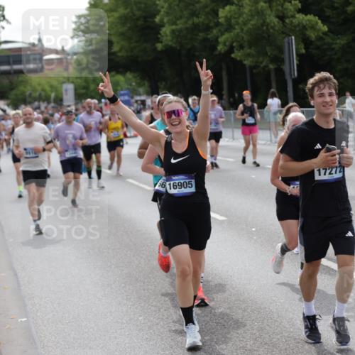 29.06.2025 - hella hamburg halbmarathon Jannik Wohlers http://msf.ph/oto/8288168 29.06.2025 10:36:04 Lombardsbrücke 1102, 1224, 2124, 3398, 3404, 3428, 4442, 5012, 5246, 5427, 5540, 5573, 5747, 5809, 5919, 6190, 6667, 7632, 8498, 8530, 8945, 9115, 9117, 9229, 9918, 10024, 10112, 10146, 10336, 10341, 10984, 11541, 11637, 12343, 12493, 13227, 13445, 14296, 15234, 15568, 15707, 16239, 17156, 17807, 18152, 18226, 18644, 18646, 18918, 18929 meine-sportfotos.de