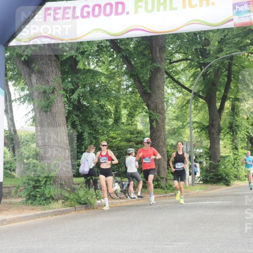 29.06.2025 - hella hamburg halbmarathon KatJ http://msf.ph/oto/8288230 29.06.2025 10:12:18 Zwischen KM18-KM19  meine-sportfotos.de