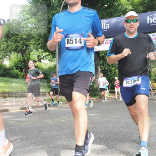 29.06.2025 - hella hamburg halbmarathon KatJ http://msf.ph/oto/8288236 29.06.2025 10:41:39 Zwischen KM18-KM19 1327, 1410, 2354, 3791, 3945, 4903, 5319, 6260, 7973, 8394, 8514 meine-sportfotos.de