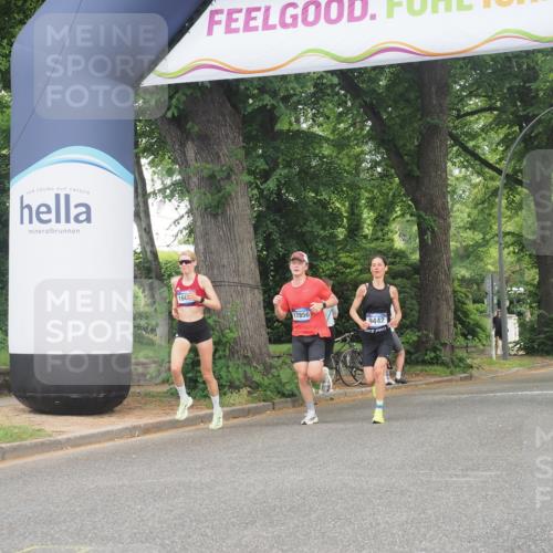 29.06.2025 - hella hamburg halbmarathon KatJ http://msf.ph/oto/8288323 29.06.2025 10:12:19 Zwischen KM18-KM19  meine-sportfotos.de