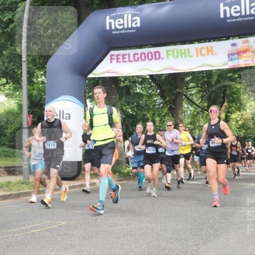 29.06.2025 - hella hamburg halbmarathon KatJ http://msf.ph/oto/8288486 29.06.2025 10:41:43 Zwischen KM18-KM19 1327, 1815, 2119, 2354, 3041, 4903, 5319, 8394, 8514 meine-sportfotos.de