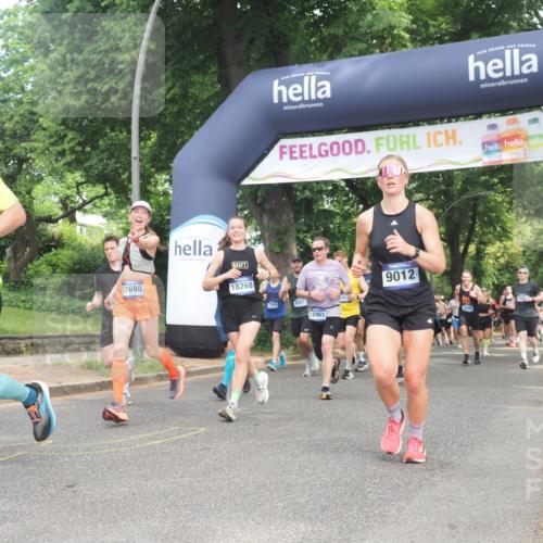 29.06.2025 - hella hamburg halbmarathon KatJ http://msf.ph/oto/8288568 29.06.2025 10:41:44 Zwischen KM18-KM19 1327, 1815, 2119, 3041, 3256, 5319 meine-sportfotos.de