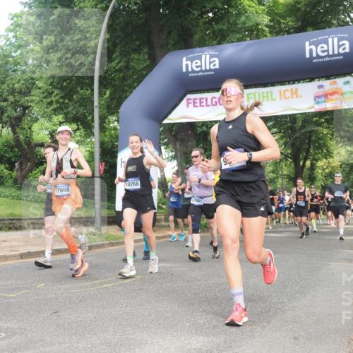29.06.2025 - hella hamburg halbmarathon KatJ http://msf.ph/oto/8288589 29.06.2025 10:41:44 Zwischen KM18-KM19 1327, 1815, 2119, 3041, 3256, 5319 meine-sportfotos.de