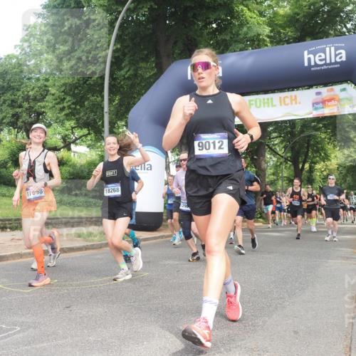 29.06.2025 - hella hamburg halbmarathon KatJ http://msf.ph/oto/8288612 29.06.2025 10:41:45 Zwischen KM18-KM19 1327, 1815, 2119, 3041, 3256, 5319, 6581 meine-sportfotos.de