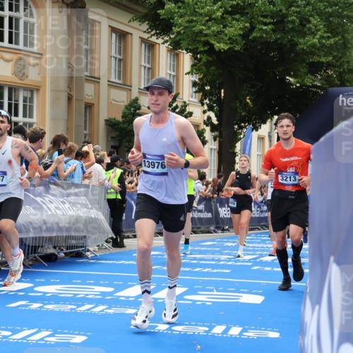 29.06.2025 - hella hamburg halbmarathon Strokosch-Dieckow http://msf.ph/oto/8288745 29.06.2025 10:48:56 Ziel 1381, 1452, 2260, 3213, 3985, 7067, 7297, 8302, 8821, 8889, 9661, 9695, 12421, 12534, 13009, 13183, 13614, 13688, 13976, 15309, 16627, 17632, 18873 meine-sportfotos.de