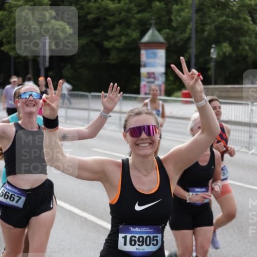 29.06.2025 - hella hamburg halbmarathon Jannik Wohlers http://msf.ph/oto/8288837 29.06.2025 10:36:05 Lombardsbrücke 1102, 1224, 2124, 3398, 3404, 3428, 4442, 5012, 5246, 5427, 5540, 5573, 5747, 5809, 5919, 6190, 6667, 7632, 8498, 8530, 8945, 9115, 9117, 9229, 9918, 10024, 10112, 10146, 10336, 10341, 10984, 11541, 11637, 12343, 12493, 13227, 13445, 14296, 15234, 15568, 15707, 16239, 17156, 17807, 18152, 18226, 18488, 18644, 18646, 18918, 18929 meine-sportfotos.de
