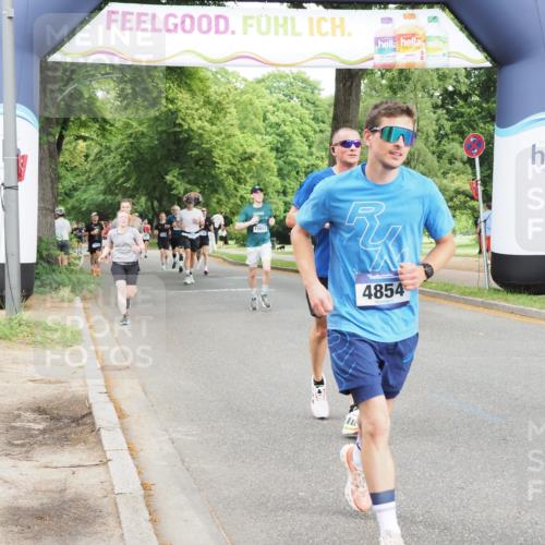 29.06.2025 - hella hamburg halbmarathon MichiJ http://msf.ph/oto/8288902 29.06.2025 10:33:21 Zwischen KM18-KM19 2098, 2590, 4854, 7167, 9030, 9159, 10741, 12643, 14722, 18637 meine-sportfotos.de