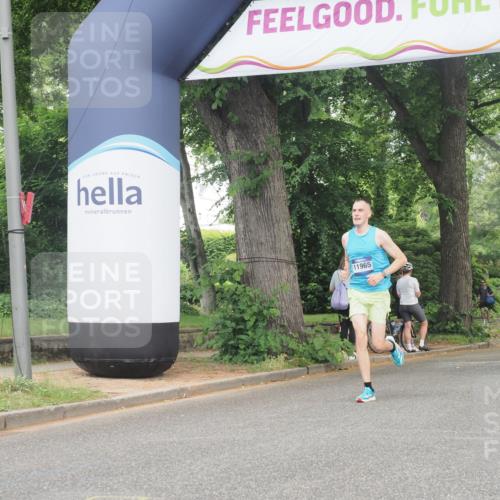 29.06.2025 - hella hamburg halbmarathon KatJ http://msf.ph/oto/8288914 29.06.2025 10:12:23 Zwischen KM18-KM19  meine-sportfotos.de