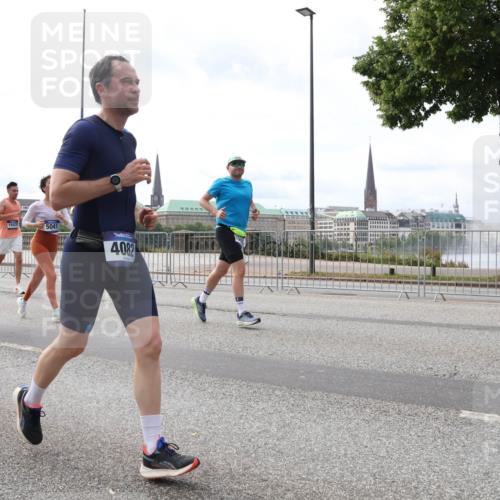 29.06.2025 - hella hamburg halbmarathon Lena Gebhardt http://msf.ph/oto/8288931 29.06.2025 10:21:05 Lombardsbrücke 1547, 5041, 4082, 1028, 1266, 1658, 2053, 2101, 2271, 2325, 2383, 2635, 2834, 2923, 2945, 2956, 2986, 3122, 3161, 3247, 3453, 3781, 3813, 4082, 4288, 4350, 4754, 4869, 5041, 5061, 5373, 5395, 5493, 5625, 5767, 6275, 6308, 6608, 6844, 7228, 7522, 7553, 7608, 8113, 8724, 8726, 8844, 8940, 9005, 9011, 9108, 9236, 9501, 9981, 10050, 10350, 10585, 10602, 11100, 11145, 11698, 11995, 12175, 12694, 12844, 13057, 13508 meine-sportfotos.de