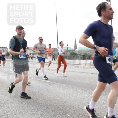29.06.2025 - hella hamburg halbmarathon Lena Gebhardt http://msf.ph/oto/8288996 29.06.2025 10:21:05 Lombardsbrücke 1715, 17367, 3813, 5470, 041, 40, 5020, 1028, 1266, 1658, 2053, 2101, 2271, 2325, 2383, 2635, 2834, 2923, 2945, 2956, 2986, 3122, 3161, 3247, 3453, 3781, 3813, 4082, 4288, 4350, 4754, 4869, 5041, 5061, 5373, 5395, 5493, 5625, 5767, 6275, 6308, 6608, 6844, 7228, 7522, 7553, 7608, 8113, 8724, 8726, 8844, 8940, 9005, 9011, 9108, 9236, 9501, 9981, 10050, 10350, 10585, 10602, 11100, 11145, 11698, 11995, 12175, 12694, 12844, 13057, 13508 meine-sportfotos.de