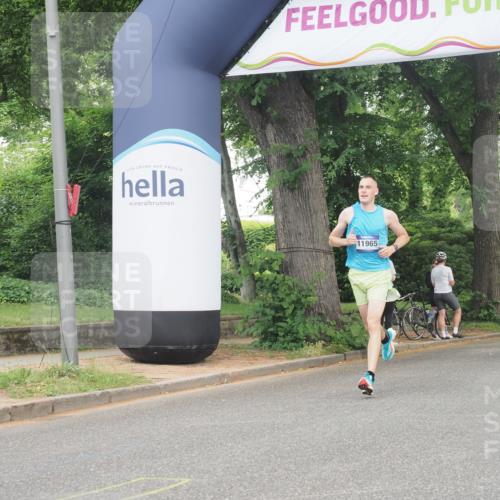 29.06.2025 - hella hamburg halbmarathon KatJ http://msf.ph/oto/8289007 29.06.2025 10:12:24 Zwischen KM18-KM19  meine-sportfotos.de