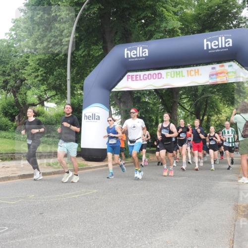 29.06.2025 - hella hamburg halbmarathon KatJ http://msf.ph/oto/8289037 29.06.2025 10:41:49 Zwischen KM18-KM19 1120, 1815, 2119, 3041, 3058, 3256, 3898, 6581, 6587 meine-sportfotos.de