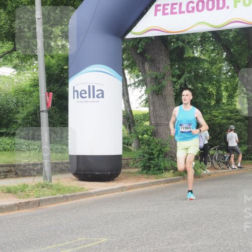 29.06.2025 - hella hamburg halbmarathon KatJ http://msf.ph/oto/8289059 29.06.2025 10:12:24 Zwischen KM18-KM19  meine-sportfotos.de