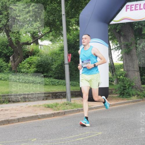 29.06.2025 - hella hamburg halbmarathon KatJ http://msf.ph/oto/8289239 29.06.2025 10:12:25 Zwischen KM18-KM19  meine-sportfotos.de