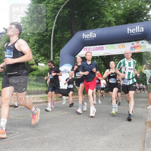 29.06.2025 - hella hamburg halbmarathon KatJ http://msf.ph/oto/8289370 29.06.2025 10:41:52 Zwischen KM18-KM19 1120, 1143, 2432, 3058, 3256, 3898, 6581, 6587, 8618 meine-sportfotos.de