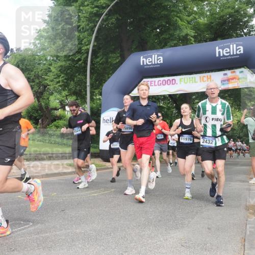 29.06.2025 - hella hamburg halbmarathon KatJ http://msf.ph/oto/8289386 29.06.2025 10:41:52 Zwischen KM18-KM19 1120, 1143, 2432, 3058, 3256, 3898, 6581, 6587, 8618 meine-sportfotos.de