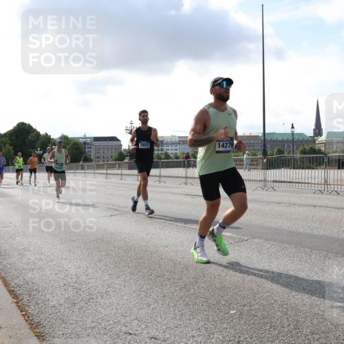 29.06.2025 - hella hamburg halbmarathon Lena Gebhardt http://msf.ph/oto/8289392 29.06.2025 09:46:14 Lombardsbrücke 3955, 14276, 6, 686, 85, 1080, 1344, 1686, 1894, 2460, 2525, 3809, 3843, 3955, 4463, 4812, 5042, 5187, 5550, 6169, 6495, 6878, 7055, 7186, 7534, 7845, 7880, 7901, 7965, 8062, 8784, 8864, 8956, 9345, 10270, 10298, 10453, 10484, 10865, 10929, 11199, 11230, 11282, 11833, 12189, 12232, 12681, 12987, 13167, 13252, 13343, 13617, 13686, 13754, 14167, 14276, 14293, 15115, 15391, 15689, 16065, 16140, 16243, 16507, 16580, 16931, 17213, 17768 meine-sportfotos.de