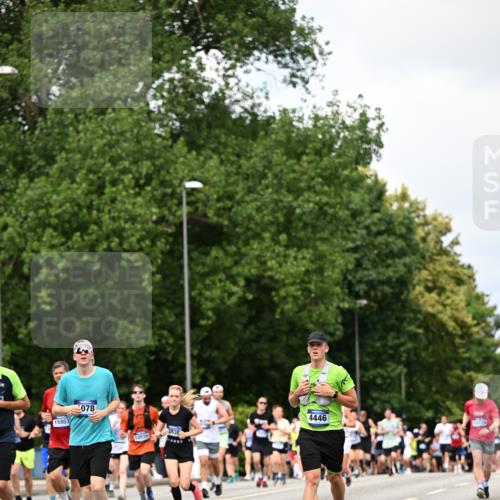 29.06.2025 - hella hamburg halbmarathon Dr. Thomas Lammeyer http://msf.ph/oto/8289451 29.06.2025 10:37:18 Kennedybrücke 1078, 1199, 1324, 1373, 1732, 1879, 2059, 2085, 2384, 2838, 3221, 3341, 3422, 3560, 3653, 3871, 4030, 4096, 4164, 4446, 4555, 5156, 5581, 5917, 6773, 6861, 7705, 7750, 8175, 8595, 8839, 8993, 9034, 9289, 9471, 9750, 9768, 9780, 10770 meine-sportfotos.de