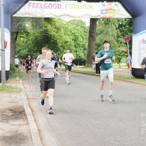 29.06.2025 - hella hamburg halbmarathon MichiJ http://msf.ph/oto/8289486 29.06.2025 10:33:23 Zwischen KM18-KM19 2590, 4270, 4854, 4997, 7709, 9159, 10741, 12643, 15651 meine-sportfotos.de