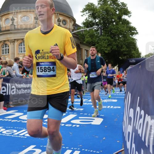 29.06.2025 - hella hamburg halbmarathon Strokosch-Dieckow http://msf.ph/oto/8289496 29.06.2025 10:49:26 Ziel 1342, 1476, 2516, 2592, 2596, 2878, 2889, 4183, 4185, 5705, 8437, 8689, 8813, 10189, 11339, 11340, 11779, 11819, 12094, 12670, 13233, 13269, 14526, 14562, 14838, 15422, 15784, 15857, 15894, 15966, 16114, 16592, 16738, 16891, 18476, 18887, 18960 meine-sportfotos.de