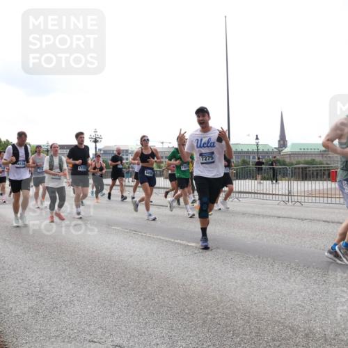 29.06.2025 - hella hamburg halbmarathon Lena Gebhardt http://msf.ph/oto/8289504 29.06.2025 10:36:13 Lombardsbrücke 15248, 14249, 4134, 17732, 15079, 7275, 70, 1008, 1010, 1036, 1102, 1108, 1183, 1224, 1775, 1780, 1835, 2352, 2520, 2811, 2827, 2870, 3398, 3401, 3404, 3598, 3699, 3741, 3877, 3990, 4245, 4326, 4413, 4442, 4798, 4937, 5012, 5246, 5427, 5540, 5573, 5666, 5747, 5809, 5919, 6021, 6092, 6093, 6184, 6190, 6417, 6667, 6845, 6896, 7086, 7111, 7140, 7275, 7304, 7575, 7576, 7632, 8333, 8356, 8498, 8530, 8581, 8945, 8947, 9115, 9117, 9229, 9432, 12408 meine-sportfotos.de