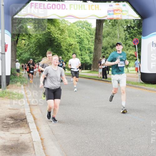 29.06.2025 - hella hamburg halbmarathon MichiJ http://msf.ph/oto/8289542 29.06.2025 10:33:23 Zwischen KM18-KM19 2590, 4270, 4854, 4997, 7709, 9159, 10741, 12643, 15651 meine-sportfotos.de