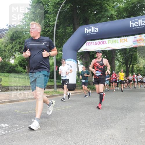 29.06.2025 - hella hamburg halbmarathon KatJ http://msf.ph/oto/8289549 29.06.2025 10:41:54 Zwischen KM18-KM19 1120, 1143, 2432, 3058, 3898, 6587, 8618 meine-sportfotos.de