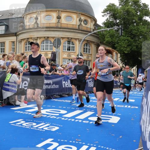 29.06.2025 - hella hamburg halbmarathon Strokosch-Dieckow http://msf.ph/oto/8289626 29.06.2025 10:49:29 Ziel 1342, 1476, 2516, 2592, 2596, 2878, 2889, 5705, 8437, 8689, 8813, 9038, 9649, 11339, 11340, 11679, 11779, 11977, 12094, 12670, 13233, 13269, 14562, 14838, 15392, 15784, 15857, 15894, 15966, 16114, 16592, 16738, 16891, 17001, 18476, 18887, 18960 meine-sportfotos.de
