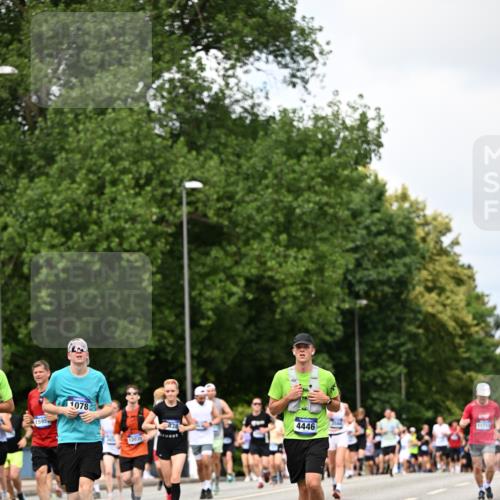 29.06.2025 - hella hamburg halbmarathon Dr. Thomas Lammeyer http://msf.ph/oto/8289676 29.06.2025 10:37:18 Kennedybrücke 1078, 1199, 1324, 1373, 1732, 1879, 2059, 2085, 2384, 2838, 3221, 3341, 3422, 3560, 3653, 3871, 4030, 4096, 4164, 4446, 4555, 5156, 5581, 5917, 6773, 6861, 7705, 7750, 8175, 8595, 8839, 8993, 9034, 9289, 9471, 9750, 9768, 9780, 10770 meine-sportfotos.de