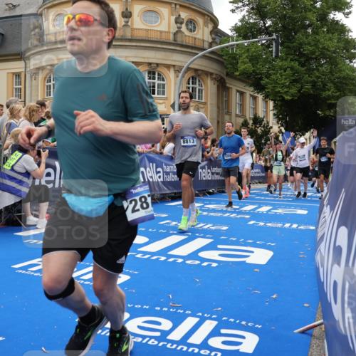 29.06.2025 - hella hamburg halbmarathon Strokosch-Dieckow http://msf.ph/oto/8289719 29.06.2025 10:49:31 Ziel 1342, 1476, 2504, 2516, 2592, 2596, 2878, 2889, 2937, 5705, 5978, 8437, 8689, 8813, 9038, 9463, 9649, 11339, 11340, 11679, 11779, 11977, 12094, 12670, 13233, 13269, 14562, 14838, 15392, 15784, 15857, 15894, 15966, 16114, 16592, 16738, 16891, 17001, 18476, 18887, 18960 meine-sportfotos.de