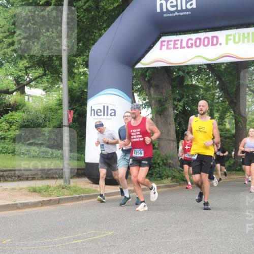29.06.2025 - hella hamburg halbmarathon KatJ http://msf.ph/oto/8289737 29.06.2025 10:41:57 Zwischen KM18-KM19 1120, 1143, 2432, 2448, 4897, 6356, 6587, 8223, 8618 meine-sportfotos.de