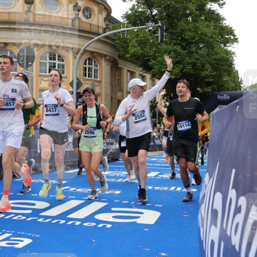29.06.2025 - hella hamburg halbmarathon Strokosch-Dieckow http://msf.ph/oto/8289838 29.06.2025 10:49:33 Ziel 1476, 2504, 2516, 2592, 2596, 2706, 2878, 2889, 2937, 5705, 5978, 6115, 8437, 8689, 8813, 9038, 9463, 9649, 11339, 11340, 11679, 11977, 12094, 13233, 13269, 14562, 15392, 15857, 16114, 16592, 16738, 16843, 16891, 17001, 18058, 18451, 18476, 18887, 18960 meine-sportfotos.de