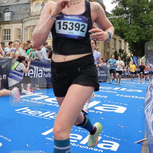 29.06.2025 - hella hamburg halbmarathon Strokosch-Dieckow http://msf.ph/oto/8289964 29.06.2025 10:49:37 Ziel 2504, 2516, 2592, 2596, 2706, 2889, 2937, 3060, 3543, 5705, 5894, 5978, 6115, 7332, 8689, 9038, 9463, 9551, 9619, 9649, 9723, 11340, 11679, 11977, 12094, 13159, 13233, 14562, 14794, 15392, 15857, 16114, 16592, 16738, 16843, 16877, 17001, 17282, 18058, 18451, 18926 meine-sportfotos.de