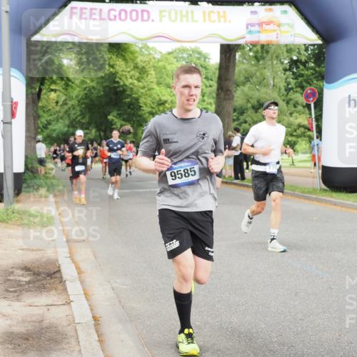 29.06.2025 - hella hamburg halbmarathon MichiJ http://msf.ph/oto/8290002 29.06.2025 10:33:25 Zwischen KM18-KM19 1424, 1569, 2590, 4270, 4854, 4997, 7709, 9159, 9585, 12643, 15651 meine-sportfotos.de