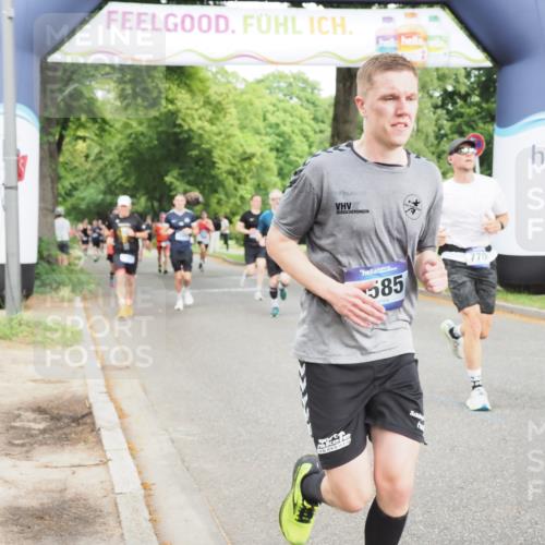 29.06.2025 - hella hamburg halbmarathon MichiJ http://msf.ph/oto/8290072 29.06.2025 10:33:25 Zwischen KM18-KM19 1424, 1569, 2590, 4270, 4854, 4997, 7709, 9159, 9585, 12643, 15651 meine-sportfotos.de