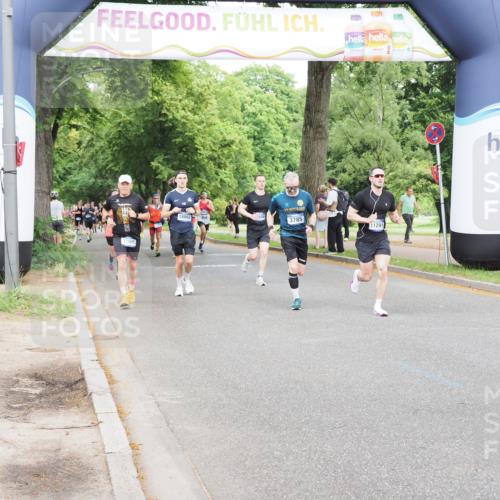 29.06.2025 - hella hamburg halbmarathon MichiJ http://msf.ph/oto/8290154 29.06.2025 10:33:26 Zwischen KM18-KM19 1424, 1569, 2590, 3785, 4270, 4997, 7709, 9159, 9585, 11291, 12643, 15651 meine-sportfotos.de