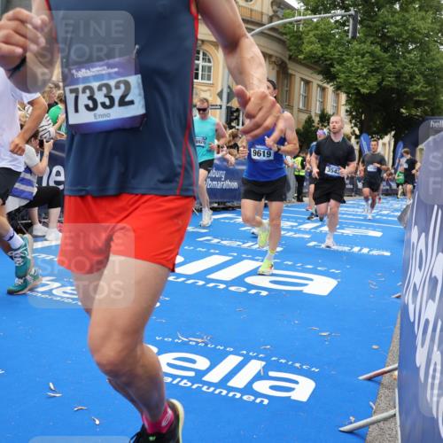 29.06.2025 - hella hamburg halbmarathon Strokosch-Dieckow http://msf.ph/oto/8290240 29.06.2025 10:49:44 Ziel 2504, 2706, 2937, 3060, 3543, 4017, 5460, 5894, 5978, 6115, 6125, 7332, 9126, 9200, 9463, 9551, 9597, 9619, 9723, 9924, 11975, 13159, 13463, 14794, 16800, 16843, 16877, 17282, 17753, 18058, 18451, 18926, 19109, 19122 meine-sportfotos.de