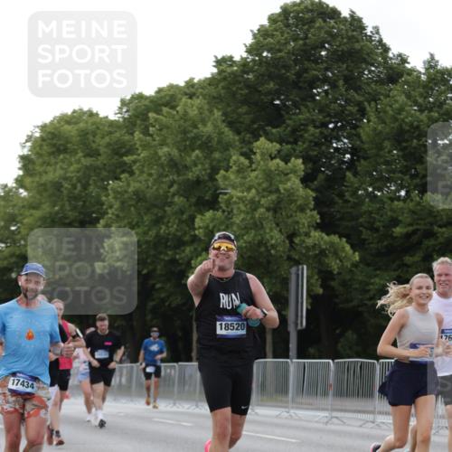 29.06.2025 - hella hamburg halbmarathon Jannik Wohlers http://msf.ph/oto/8290338 29.06.2025 10:04:12 Lombardsbrücke 1213, 1316, 1347, 1377, 1674, 2011, 2463, 2852, 3994, 4146, 4293, 5869, 6311, 9489, 10100, 10213, 10709, 10834, 10962, 12924, 13533, 13625, 15532, 16128, 16145, 16753, 16989, 16995, 17113, 17434, 17540, 17569, 17685, 17686, 17763, 18098, 18520, 18525 meine-sportfotos.de