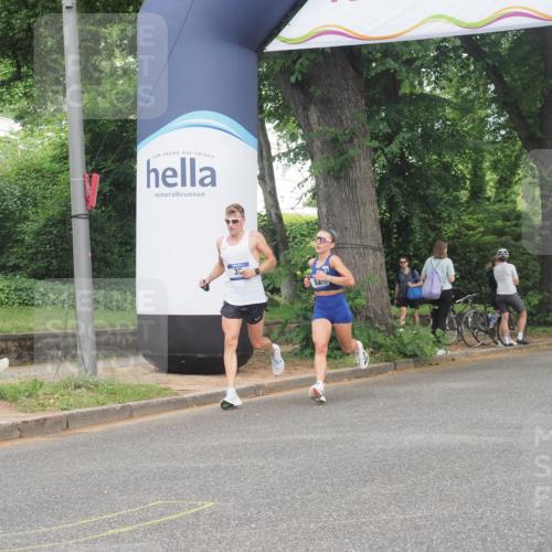 29.06.2025 - hella hamburg halbmarathon KatJ http://msf.ph/oto/8290346 29.06.2025 10:12:38 Zwischen KM18-KM19 52 meine-sportfotos.de