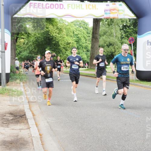 29.06.2025 - hella hamburg halbmarathon MichiJ http://msf.ph/oto/8290354 29.06.2025 10:33:27 Zwischen KM18-KM19 1424, 1569, 3785, 4270, 4997, 7709, 9159, 9585, 11291, 12643, 15651 meine-sportfotos.de