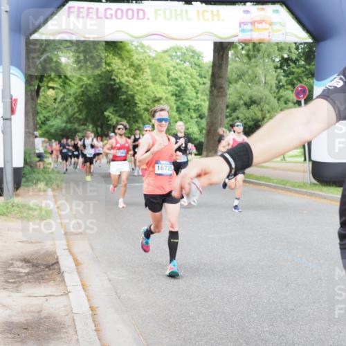 29.06.2025 - hella hamburg halbmarathon MichiJ http://msf.ph/oto/8290610 29.06.2025 10:33:30 Zwischen KM18-KM19 1424, 1569, 2188, 2470, 3785, 4270, 4997, 7709, 9585, 11291, 11688, 15651, 16725, 18810, 18862 meine-sportfotos.de