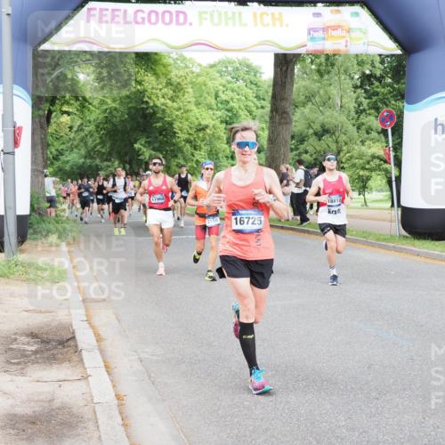 29.06.2025 - hella hamburg halbmarathon MichiJ http://msf.ph/oto/8290630 29.06.2025 10:33:30 Zwischen KM18-KM19 1424, 1569, 2188, 2470, 3785, 4270, 4997, 7709, 9585, 11291, 11688, 15651, 16725, 18810, 18862 meine-sportfotos.de
