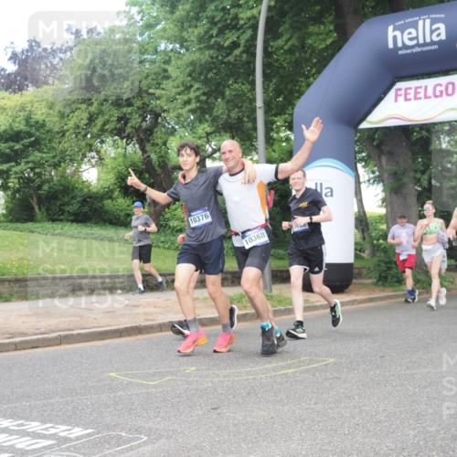 29.06.2025 - hella hamburg halbmarathon KatJ http://msf.ph/oto/8290666 29.06.2025 10:42:03 Zwischen KM18-KM19 1193, 1506, 2448, 3652, 4231, 4897, 6355, 6356, 7221, 8223 meine-sportfotos.de